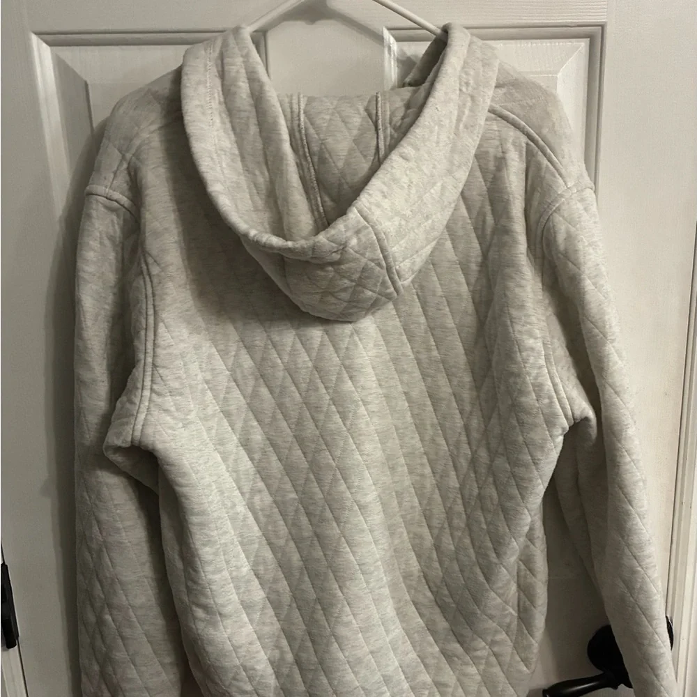 Quilted Crewneck Hoodie Sweatshirt in Cream with Tan Pocket